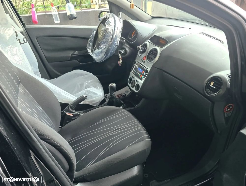 Opel Corsa 1.2 Enjoy - 4