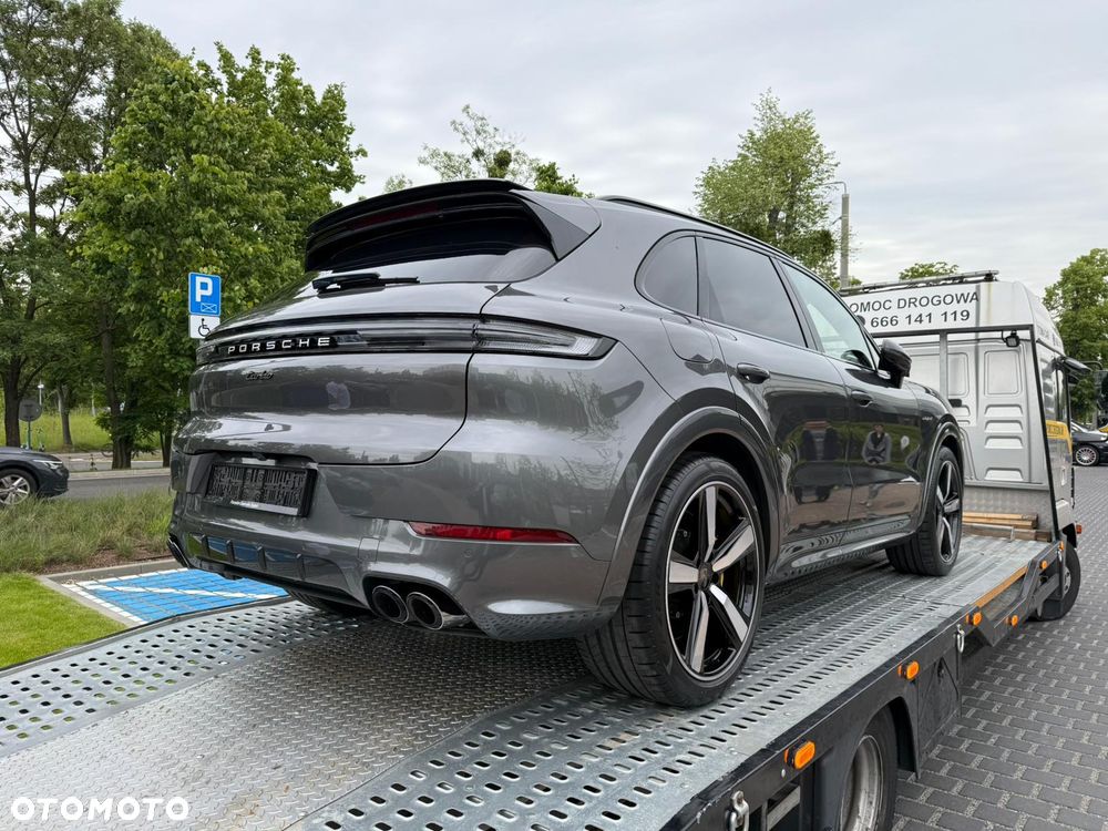 Porsche Cayenne Turbo GT - 38
