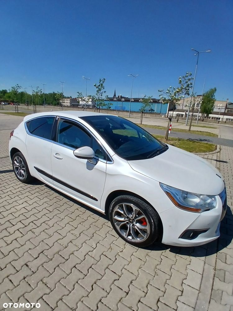 Citroën DS4 1.6 THP SportChic - 4