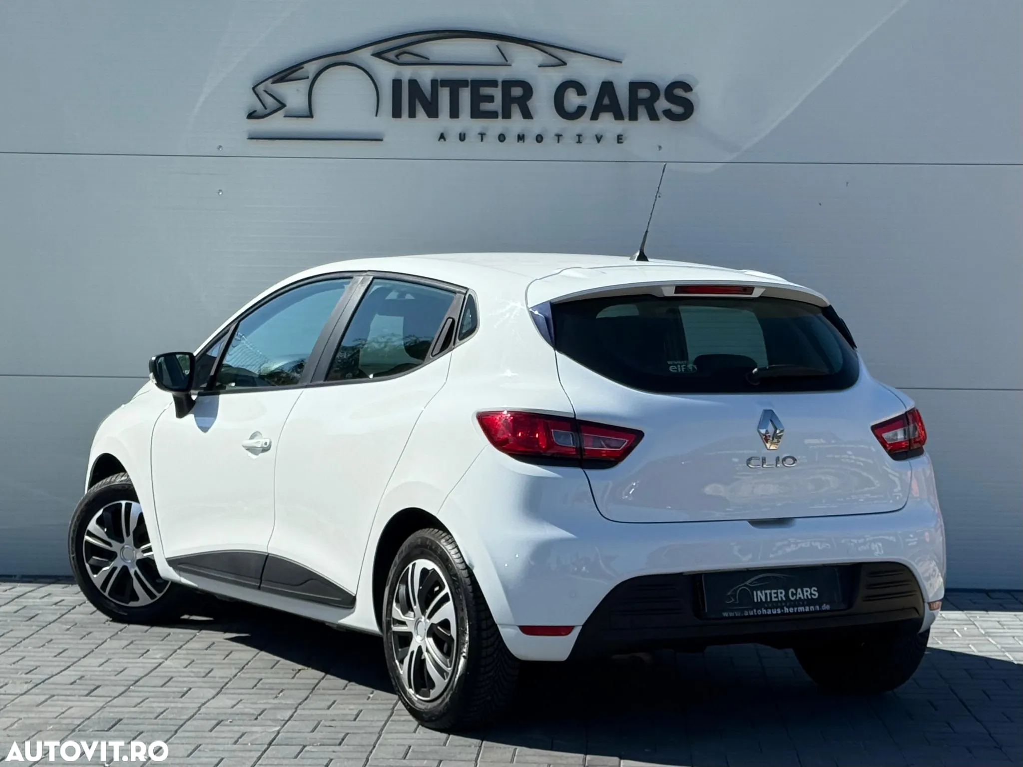 Renault Clio 1.2 16V 75 Life - 4