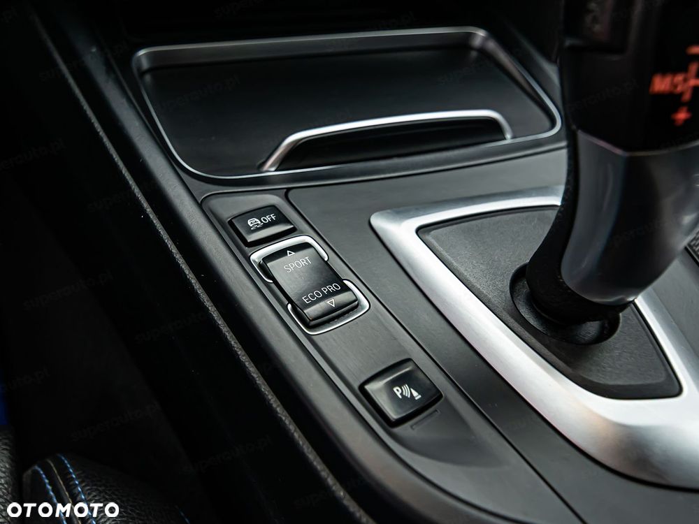 BMW Seria 3 320d M Sport - 22