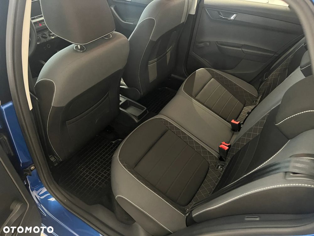 Skoda Fabia 1.0 TSI Ambition - 10