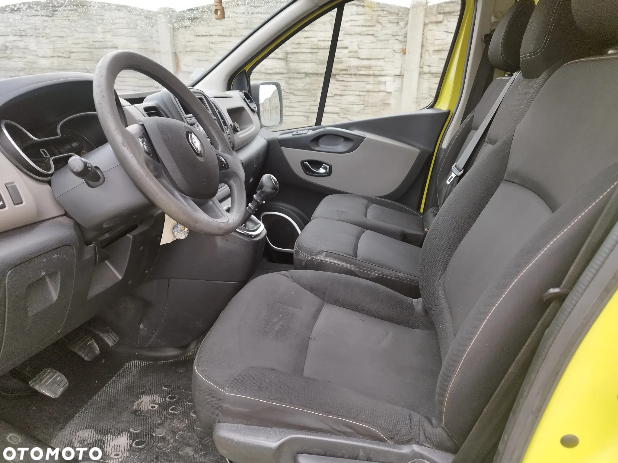 Renault TRAFIC - 13