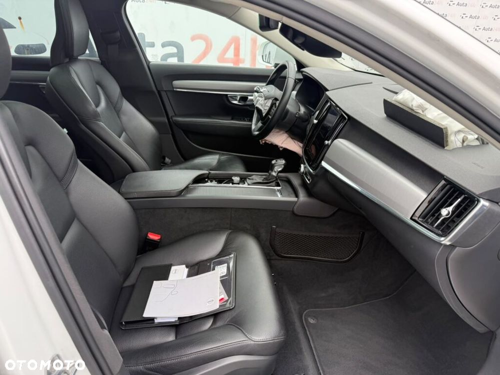 Volvo V90 D4 Geartronic Momentum - 17