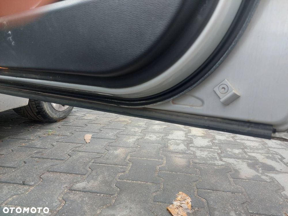 DRZWI KOMPLETNE PRAWY PRZÓD BMW E61 LCI 354/7 - 4