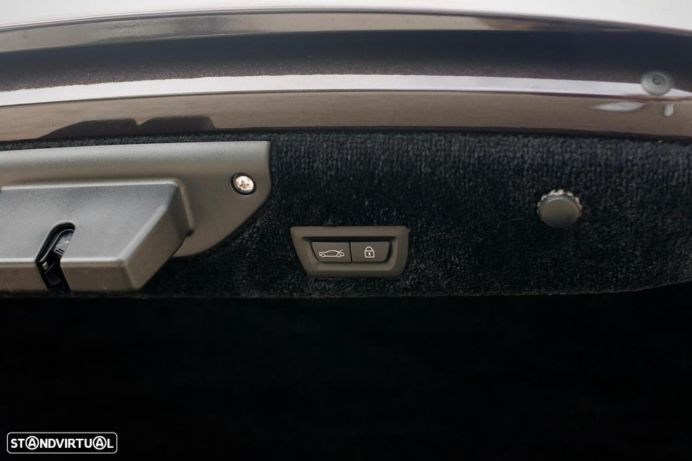 Rolls Royce Wraith 6.6 Twin-Turbo V12 - 33