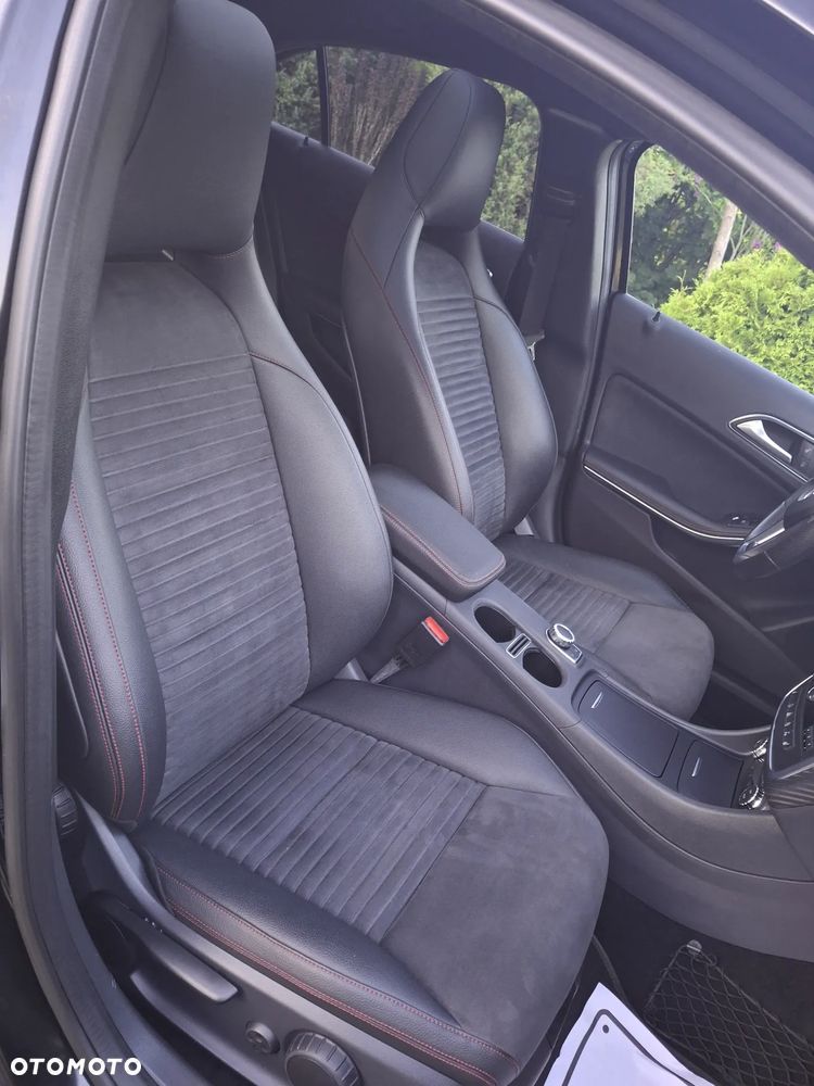 Mercedes-Benz Klasa A 220 CDI 4Matic 7G-DCT AMG Line - 23