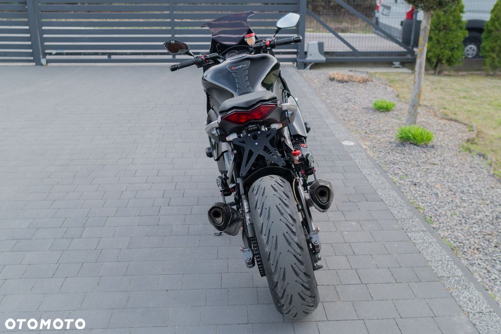 Kawasaki Ninja 1000 SX - 10