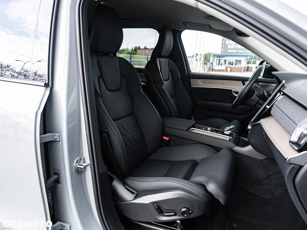 Volvo XC 90 T8 AWD Recharge Plus Dark - 25