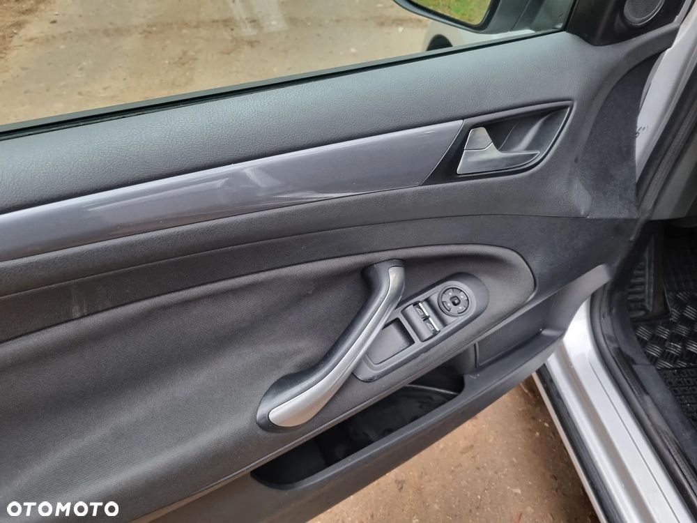 Ford Mondeo 2.0 TDCi Ambiente - 14