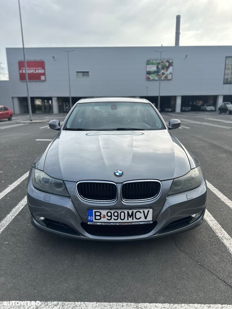 BMW Seria 3 320d DPF Aut. - 2