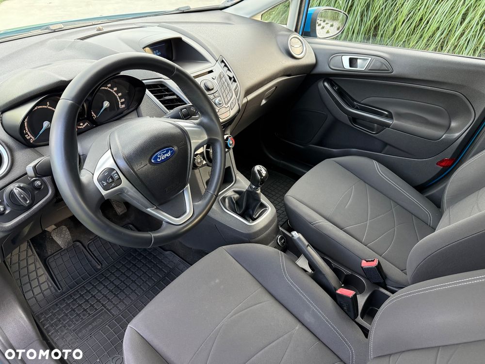 Ford Fiesta 1.25 Ambiente EU5 - 13