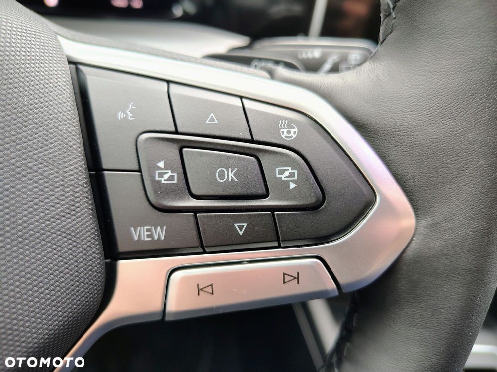 Volkswagen Golf - 14