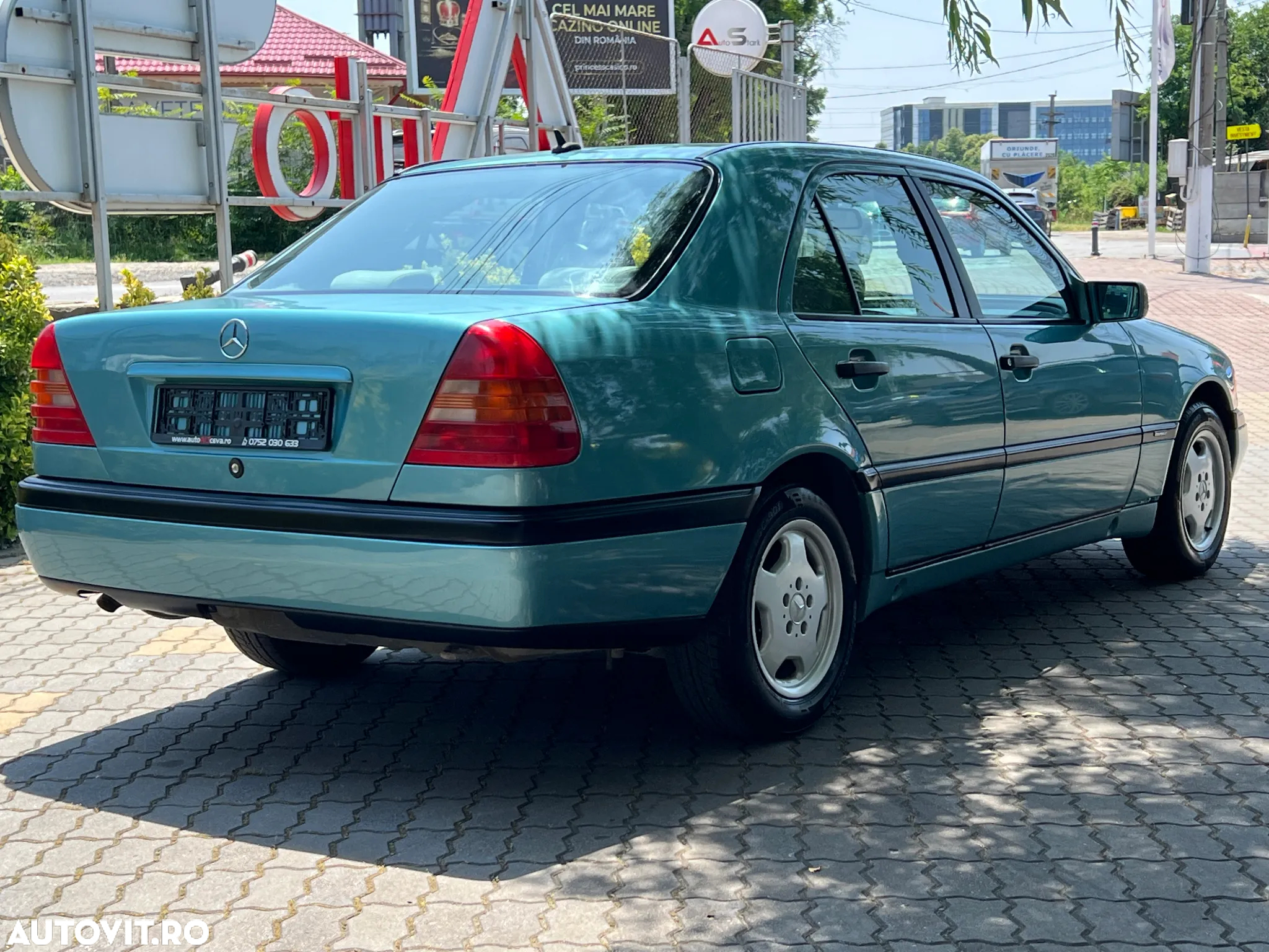 Mercedes-Benz C - 7