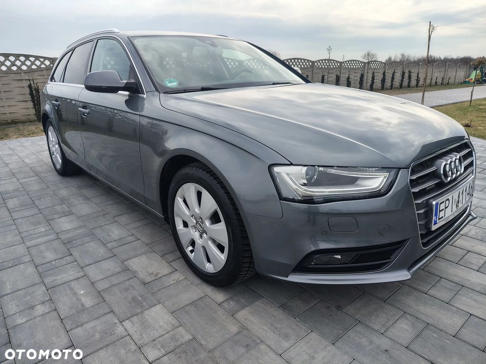 Audi A4 Avant 2.0 TDI DPF quattro S tronic Attraction - 12