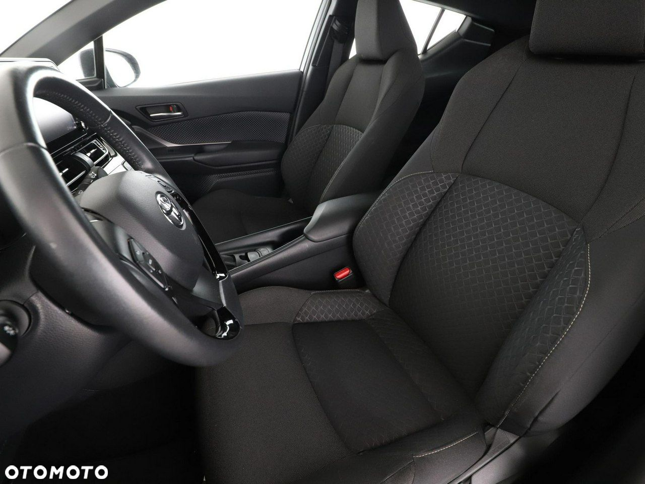 Toyota C-HR 1.8 Hybrid Comfort - 13