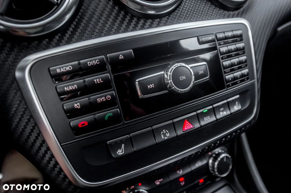 Mercedes-Benz Klasa A 250 4-Matic Sport - 34