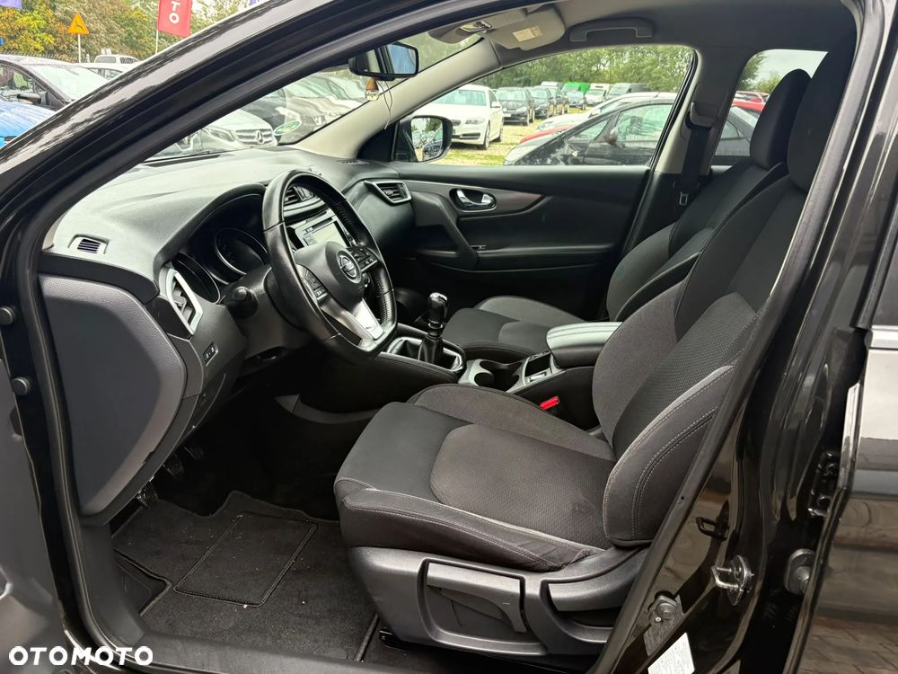 Nissan Qashqai 1.3 DIG-T N-WAY - 21