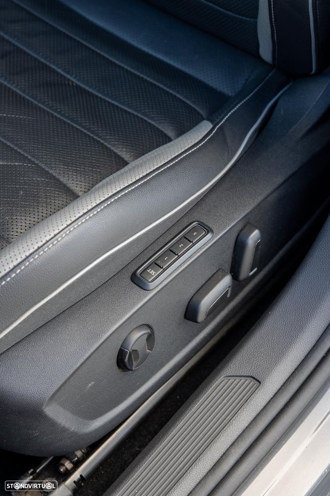 VW Golf 2.0 TDI SCR DSG GTD - 33