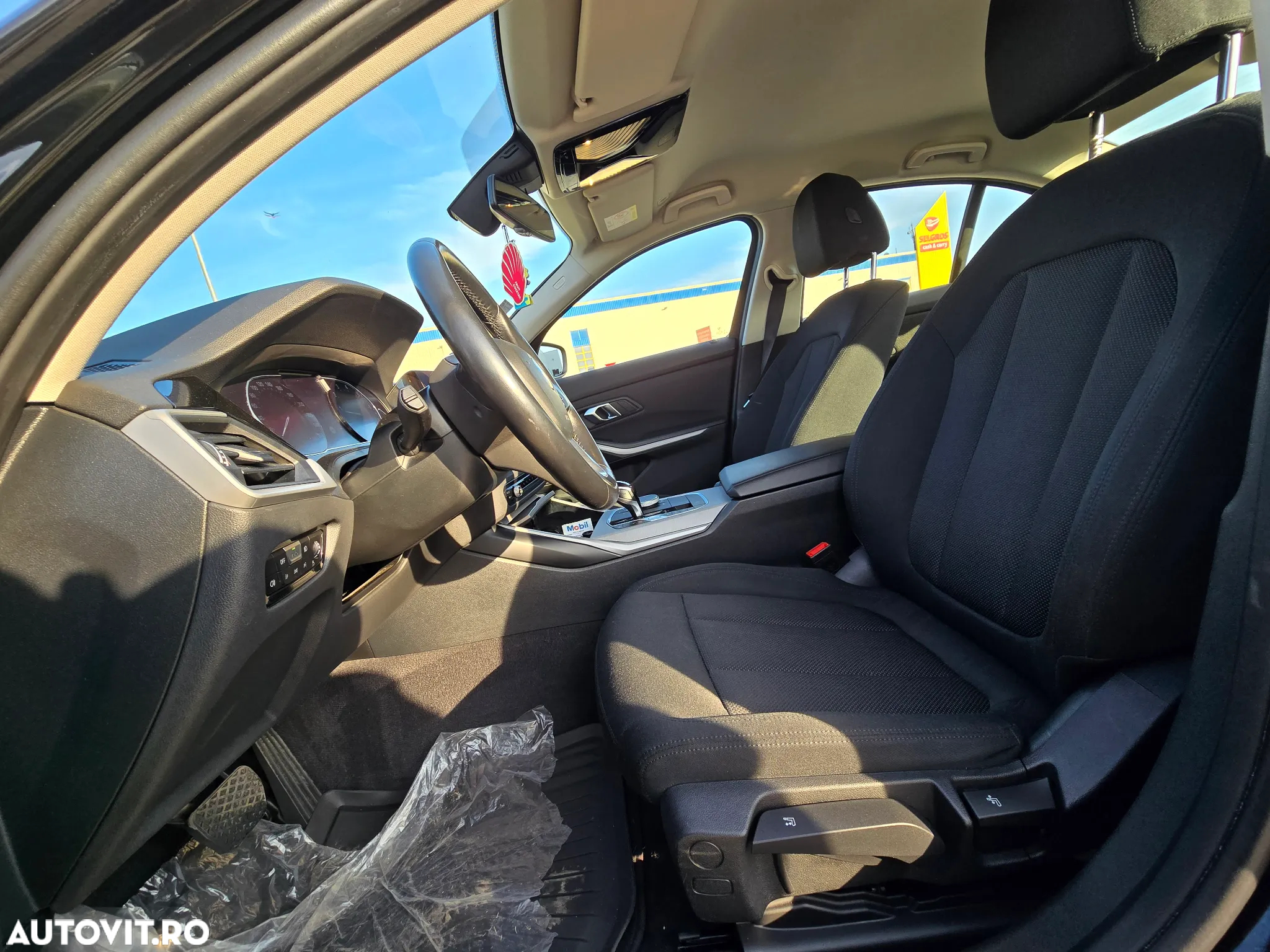 BMW Seria 3 318i AT - 6