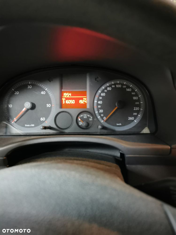 Volkswagen CADDY - 7