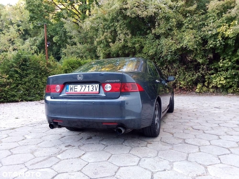 Honda Accord - 4