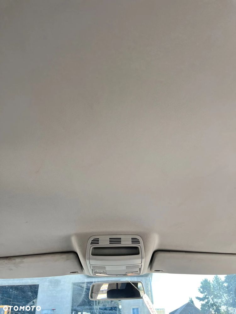 Volkswagen Golf V 1.9 TDI Trendline - 16