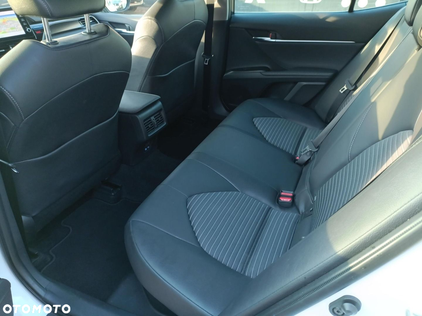 Toyota Camry - 15