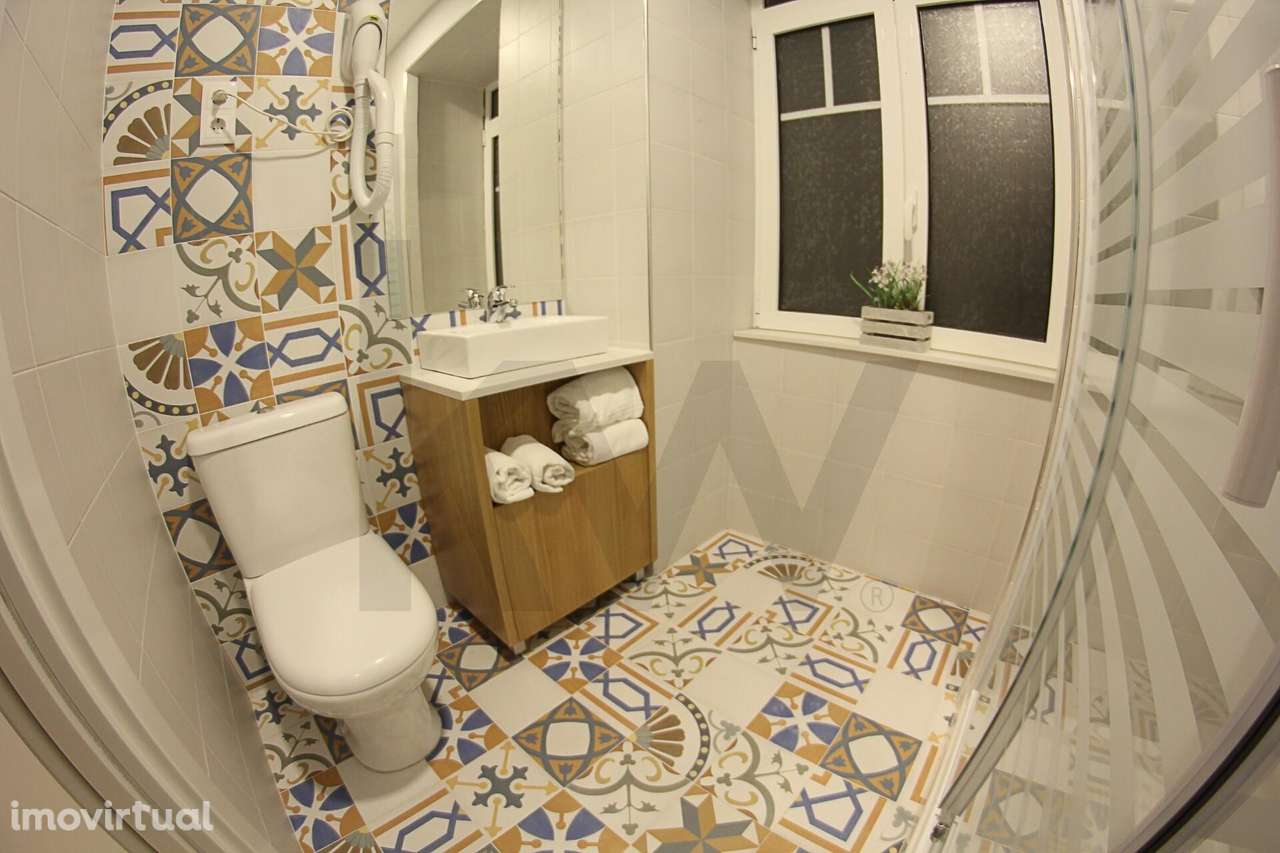 Venda de 2 Apartamentos renovados ao Marquês de Pombal - Lisboa - Grande imagem: 3/18