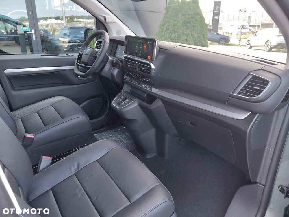 Peugeot Traveller 2.2 BlueHDi Long Business EAT8 - 20