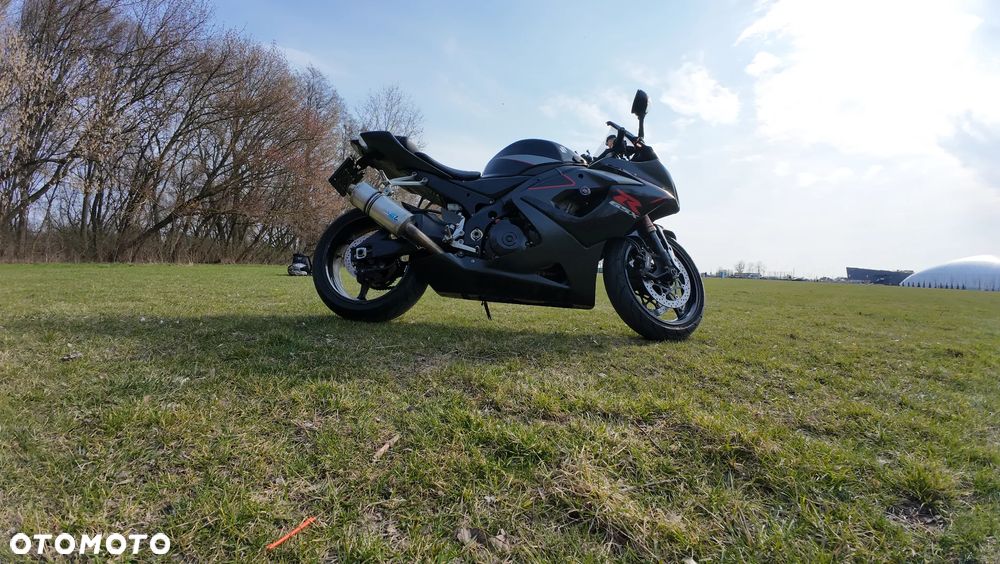 Suzuki GSX-R - 3