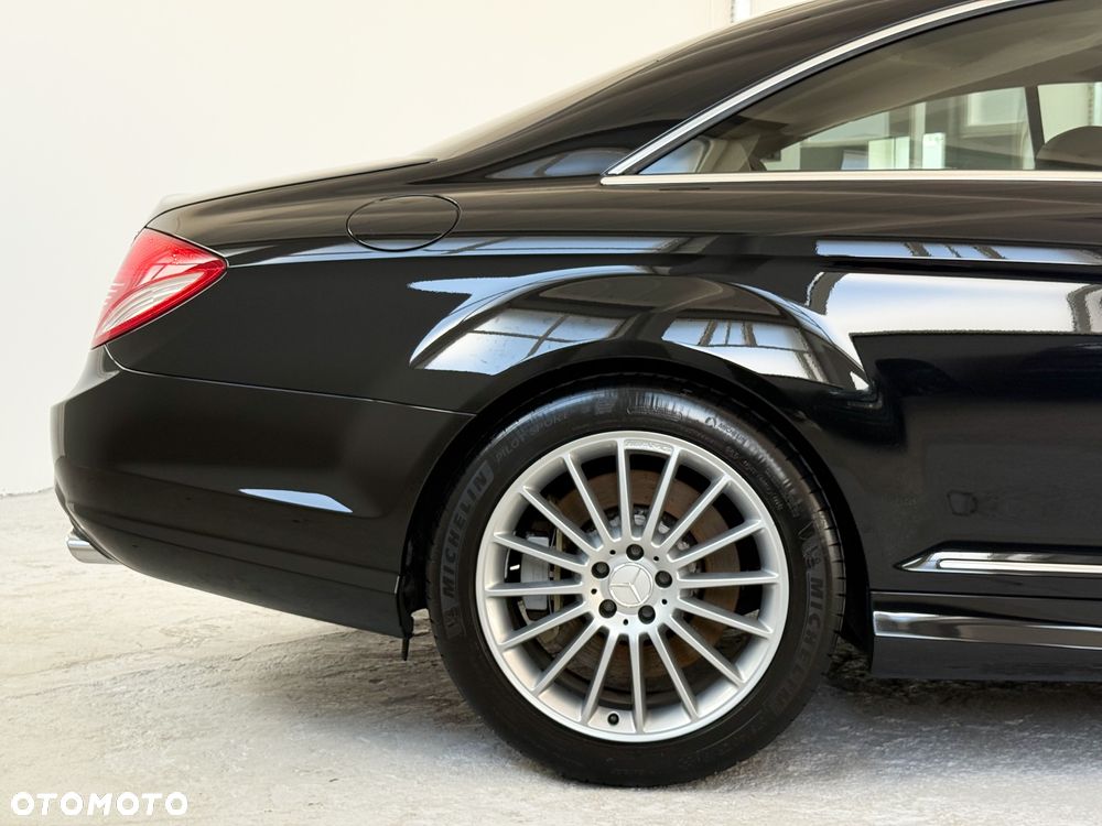 Mercedes-Benz CL 63 AMG - 12