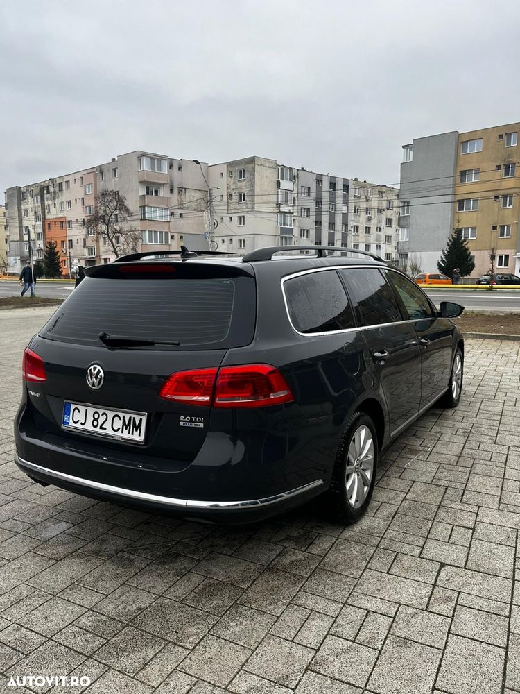 Volkswagen Passat 2.0 TDI Blue TDI DSG Highline - 17