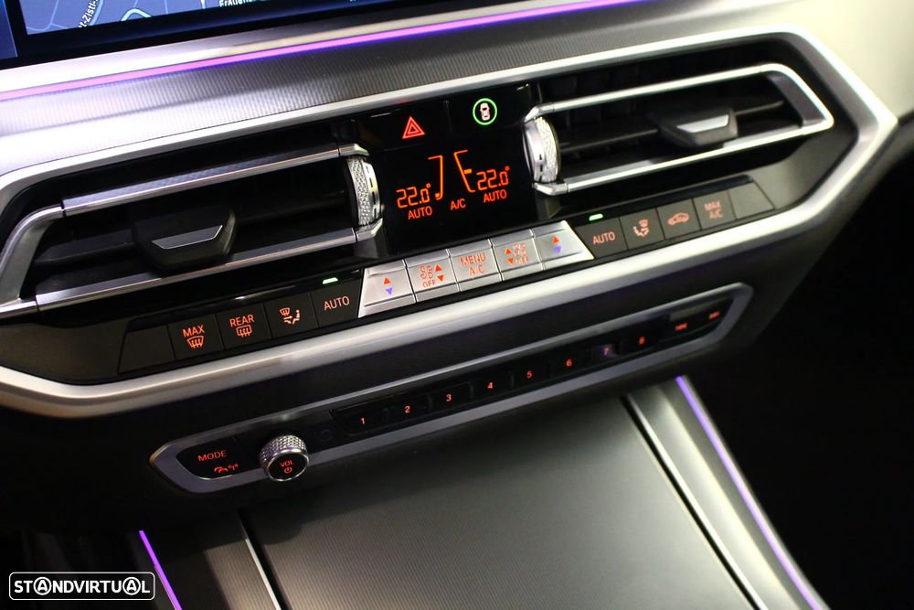BMW X5 45 e xDrive Pack M - 32