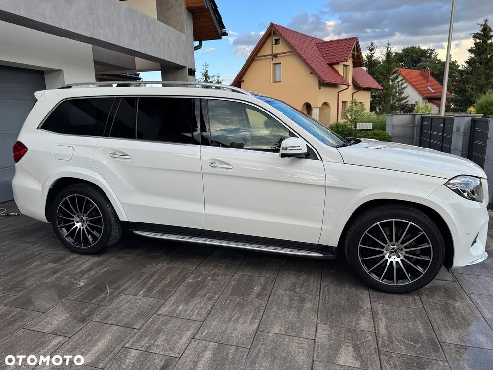 Mercedes-Benz GLS 350 d 4Matic 9G-TRONIC AMG Line - 32