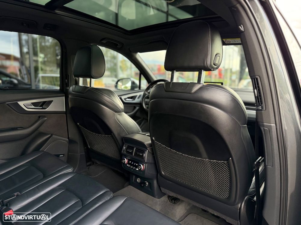Audi Q7 3.0 TDI quattro tiptronic 7L - 10