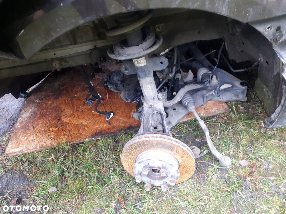 mercedes sprinter 910 zwrotnica piasta przednia lewa prawa - 1