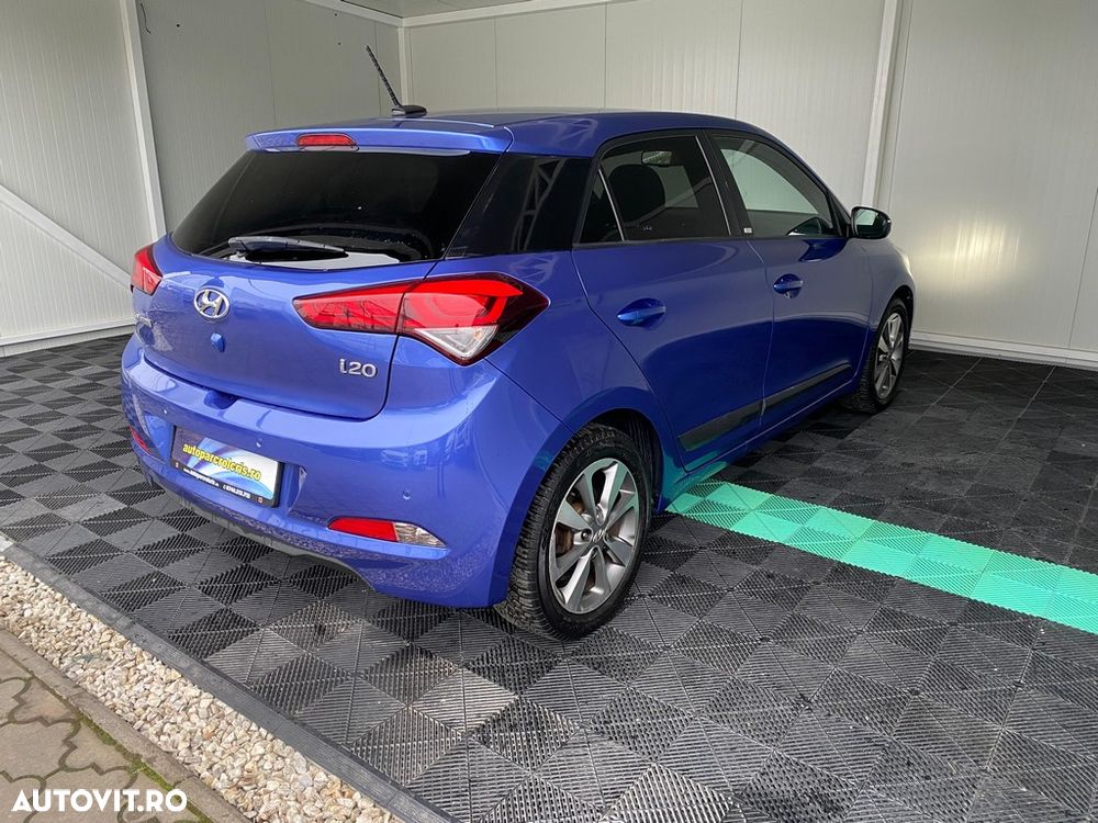 Hyundai i20 1.2 Passion - 25