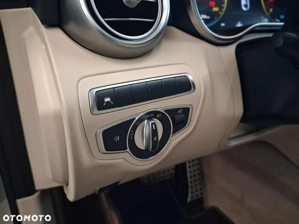 Mercedes-Benz Klasa C - 22