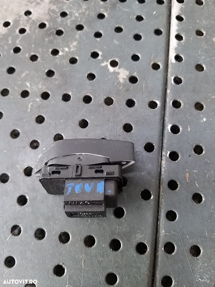 Buton blocare usi vw touran 3 5ta962125 - 2