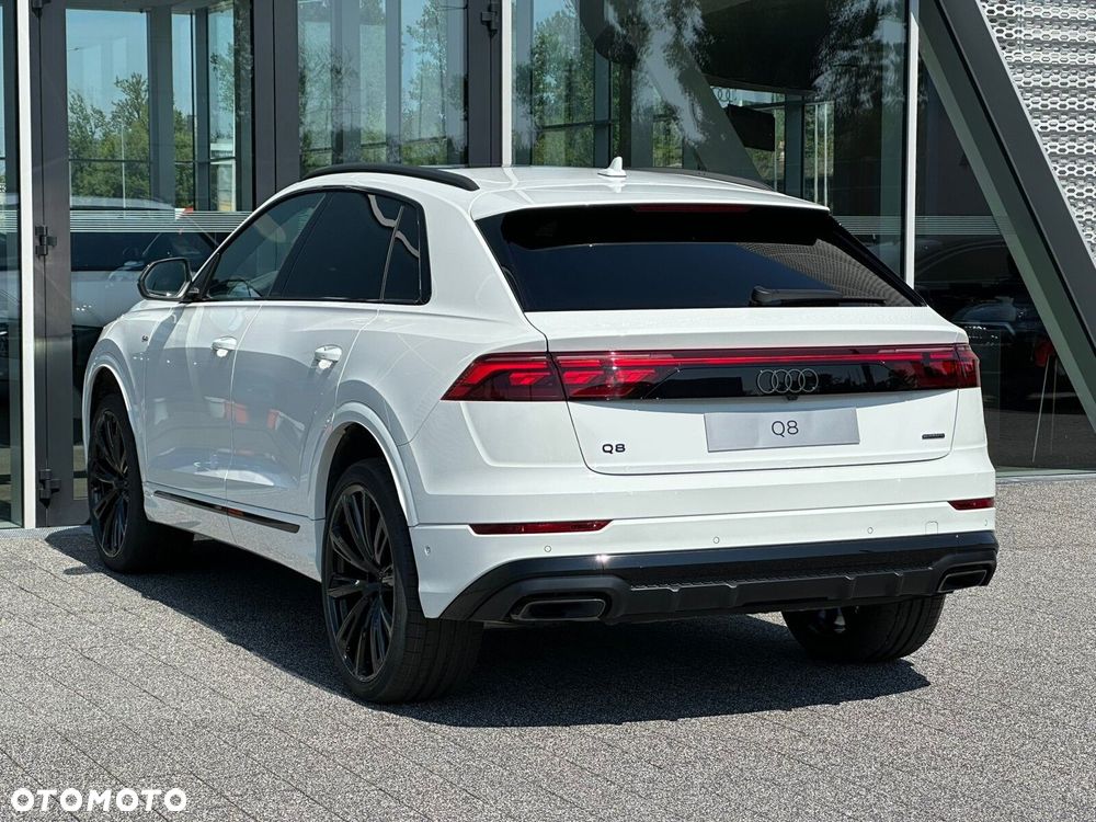 Audi Q8 - 10