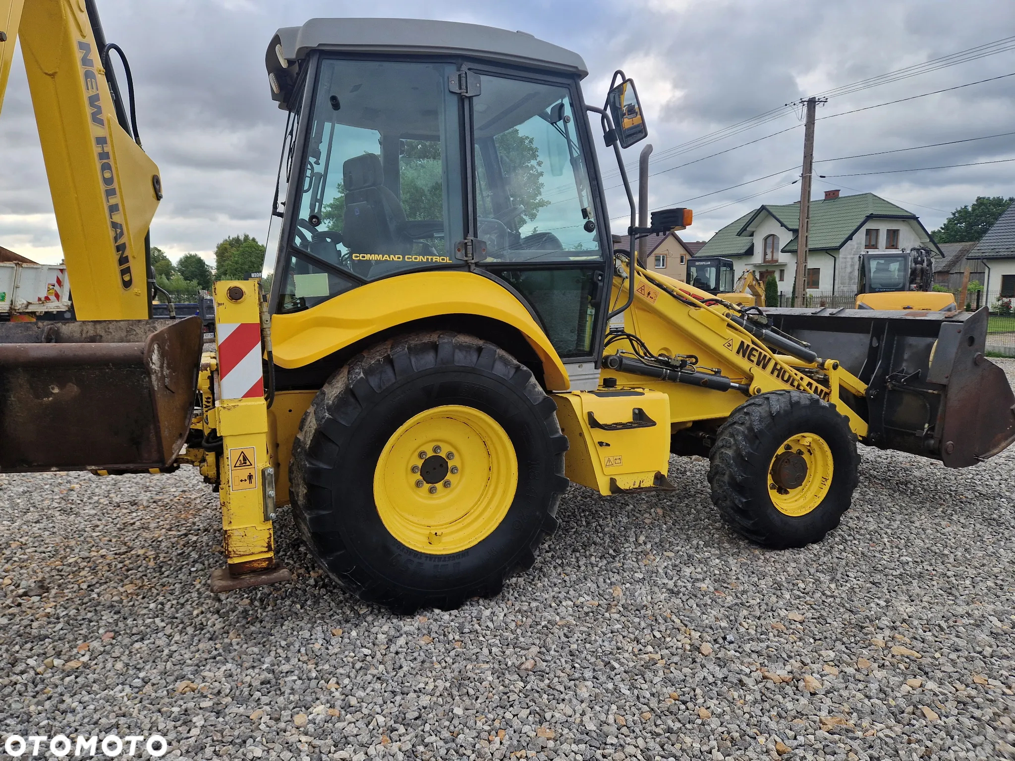 New Holland LB95B-4PT - 3