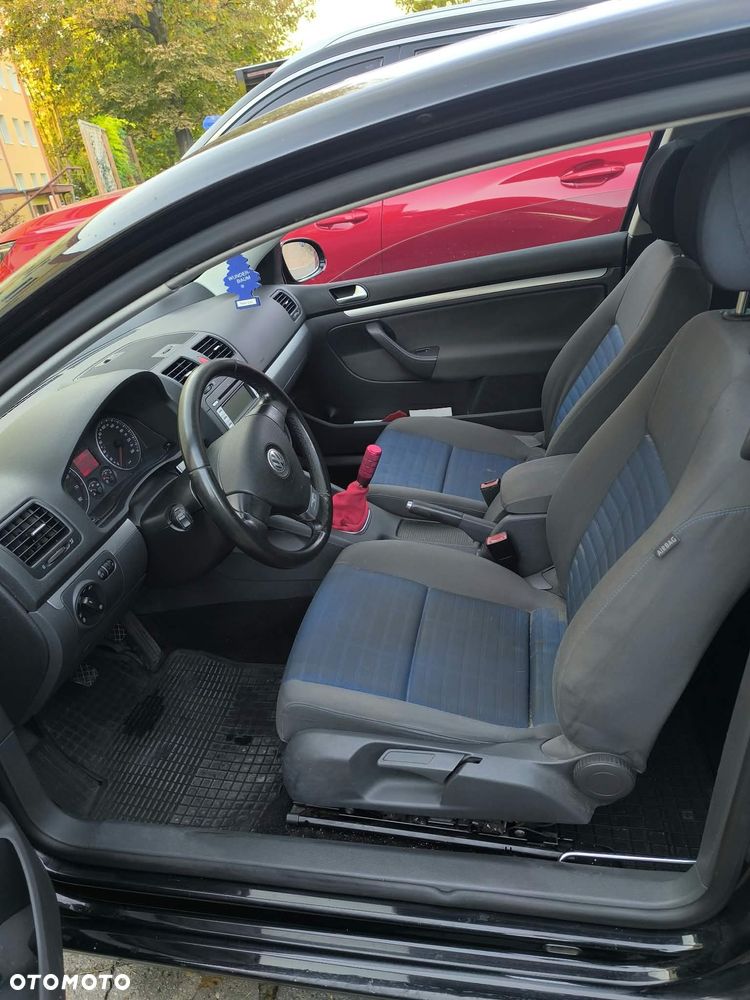 Volkswagen Golf - 4
