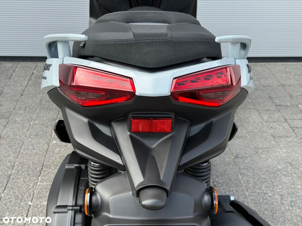Yamaha X-max - 7