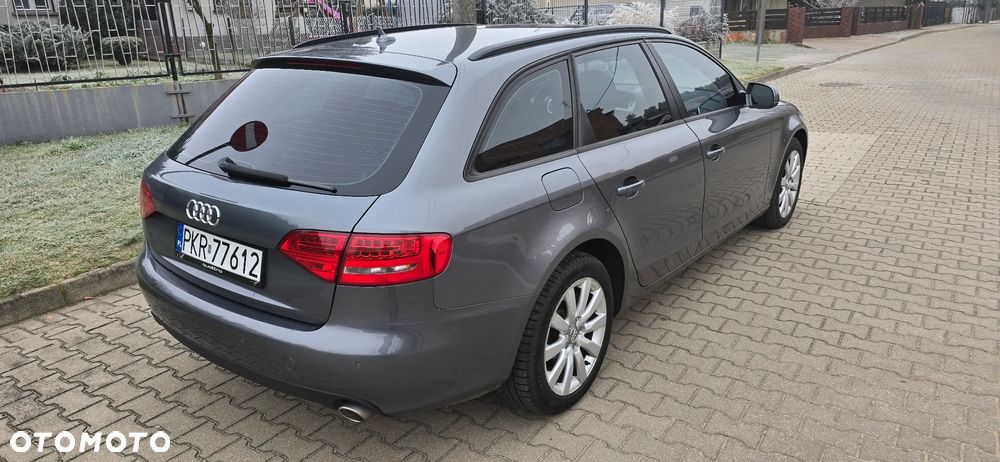 Audi A4 Avant 3.0 TDI Quattro S tronic - 5