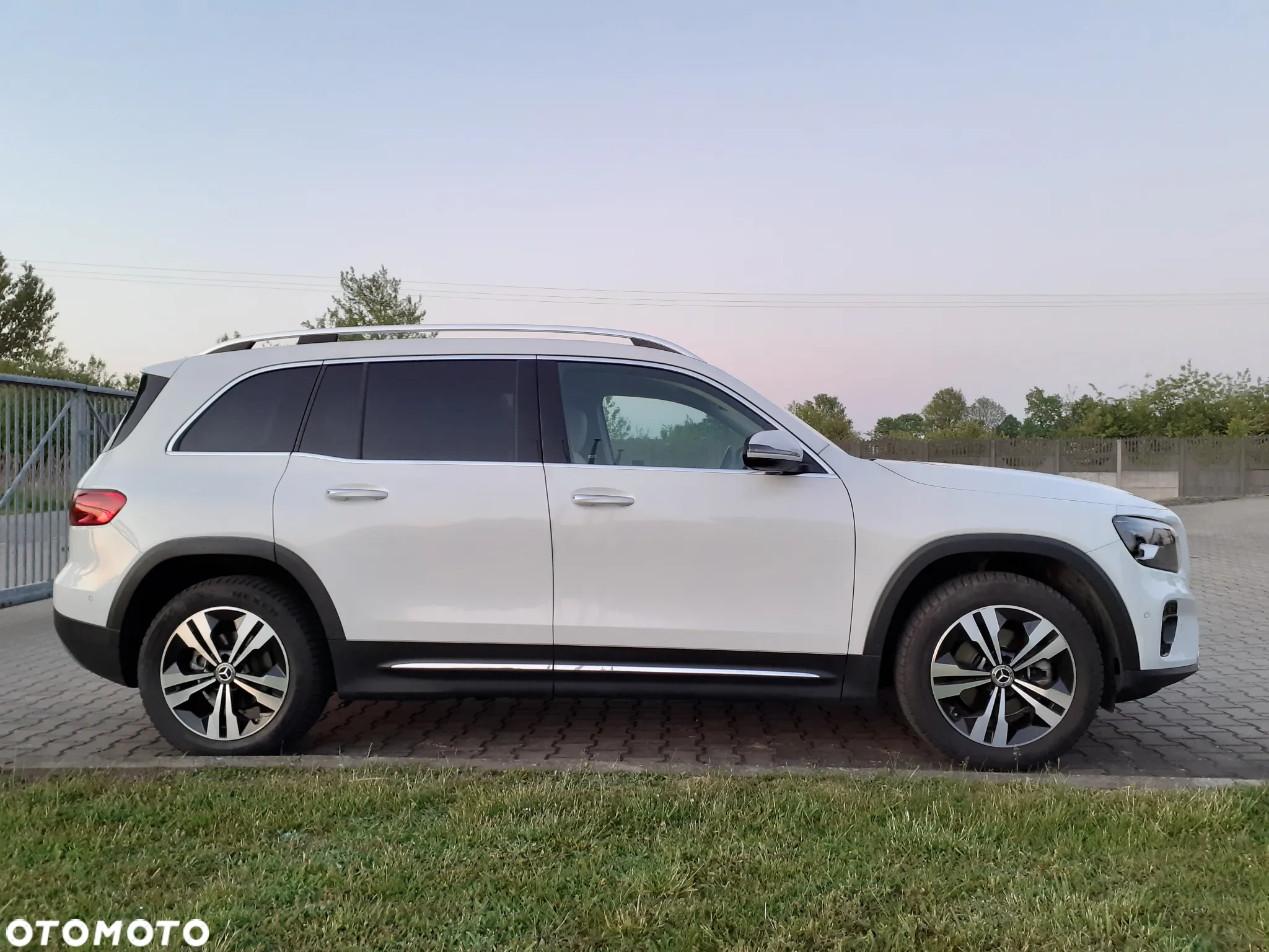 Mercedes-Benz GLB 200 Progressive 7G-DCT - 13
