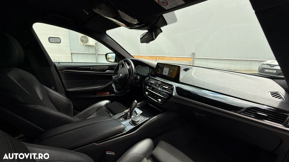 BMW Seria 5 530d Aut. Sport Line - 8