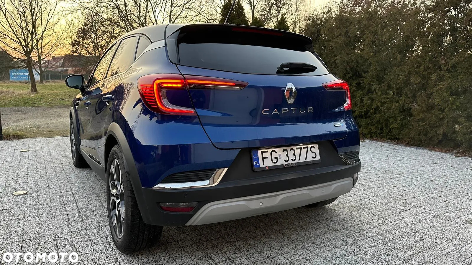 Renault Captur 1.6 E-TECH Full Hybrid 145 Techno - 12