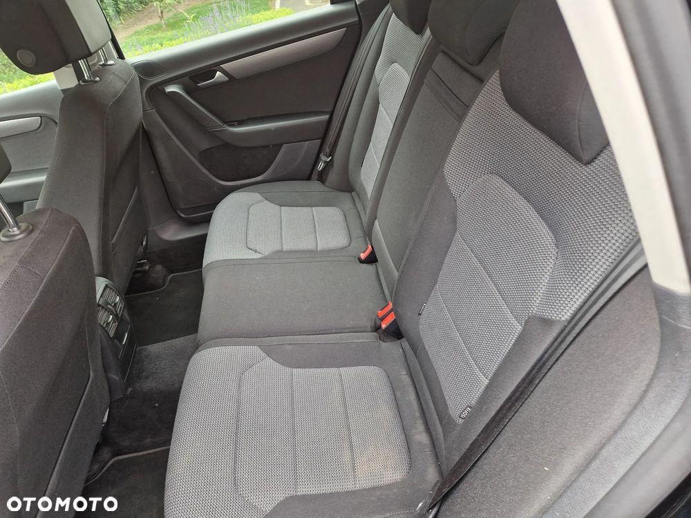 Volkswagen Passat Variant 2.0 Blue TDI SCR Comfortline - 15