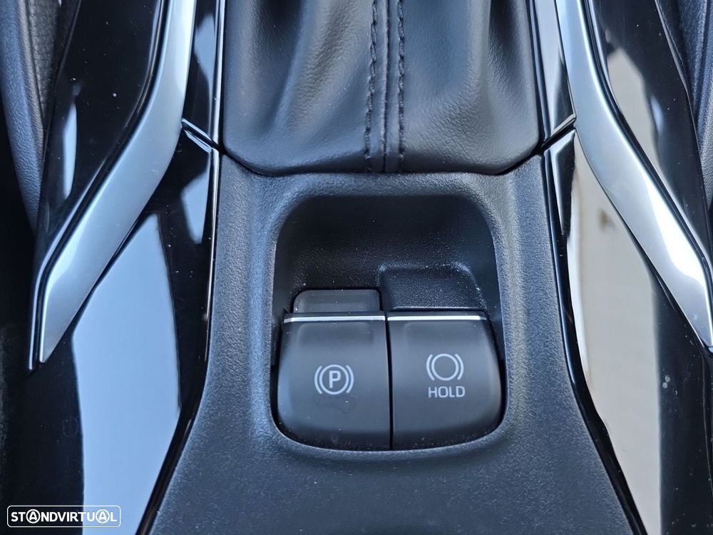 Toyota Corolla 1.8 Hybrid Comfort Plus — fotografia 25